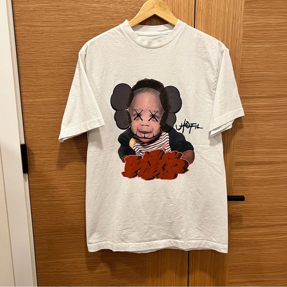Travis Scott | Kaws Utopia | tshirt | Mens Medium | Excellent | worn once - Picture 2 of 5